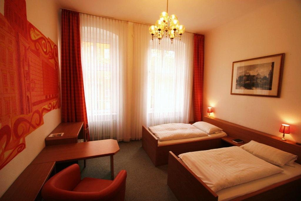 Hotel - Pension Am Schloss Bellevue Berlin Phòng bức ảnh